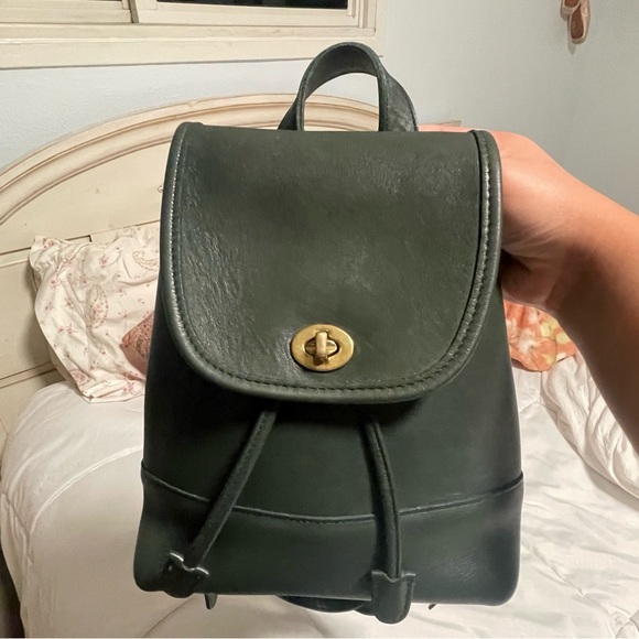 VINTAGE COACH BOTTLE GREEN MINI DAYPACK RARE COLOR